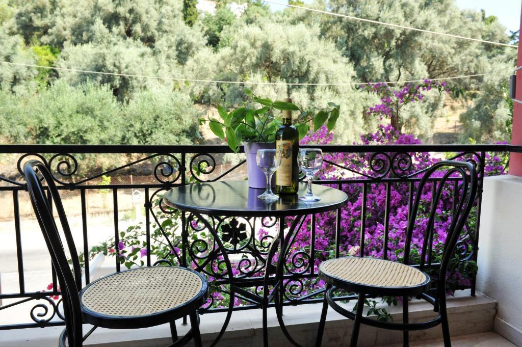 נידרי Logan'S Beach Hotel חדר תמונה